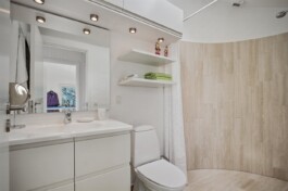 KAJ KJÆRFLORA & FAUNA